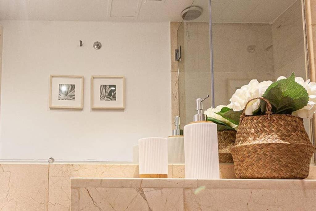 Heima Gran Via B Apartment มาดริด ภายนอก รูปภาพ